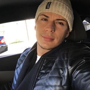 Meet your Posher, Gustavo